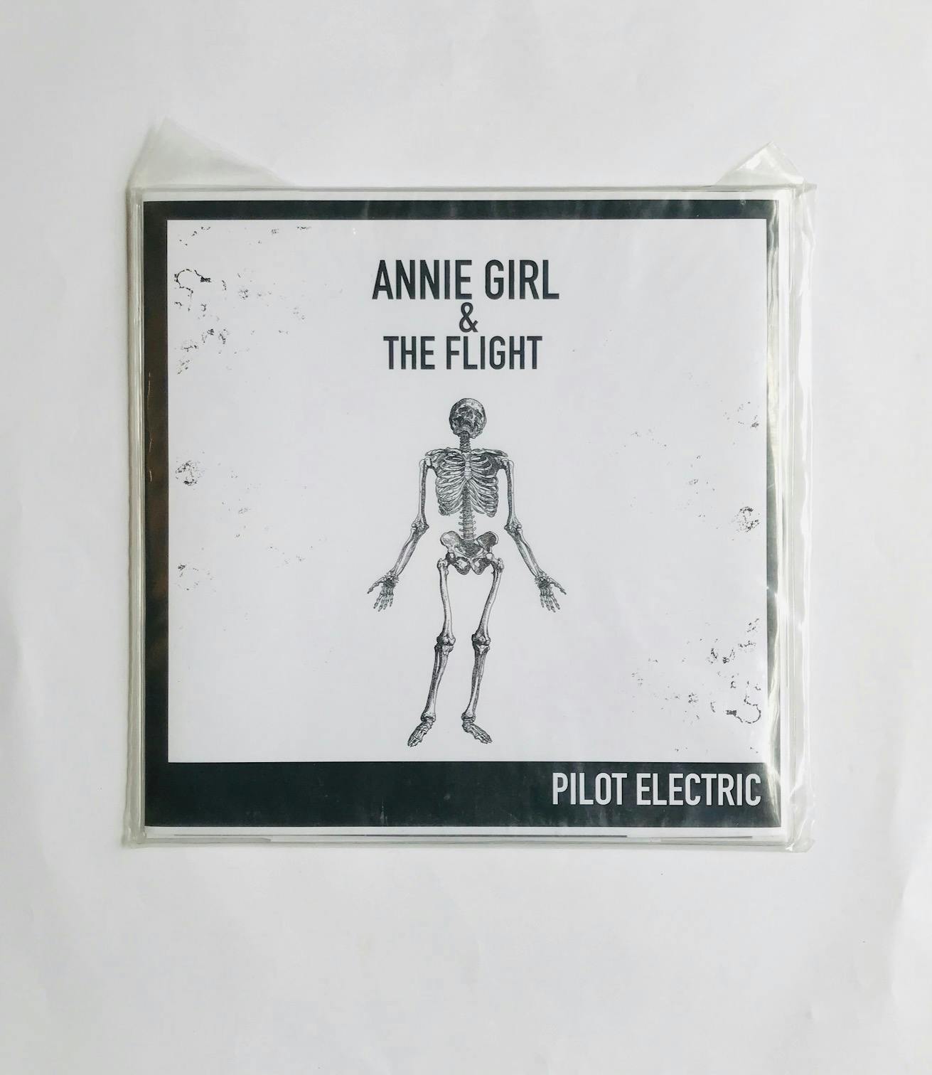 "PILOT ELECTRIC", LP de Annie Girl & The Flight