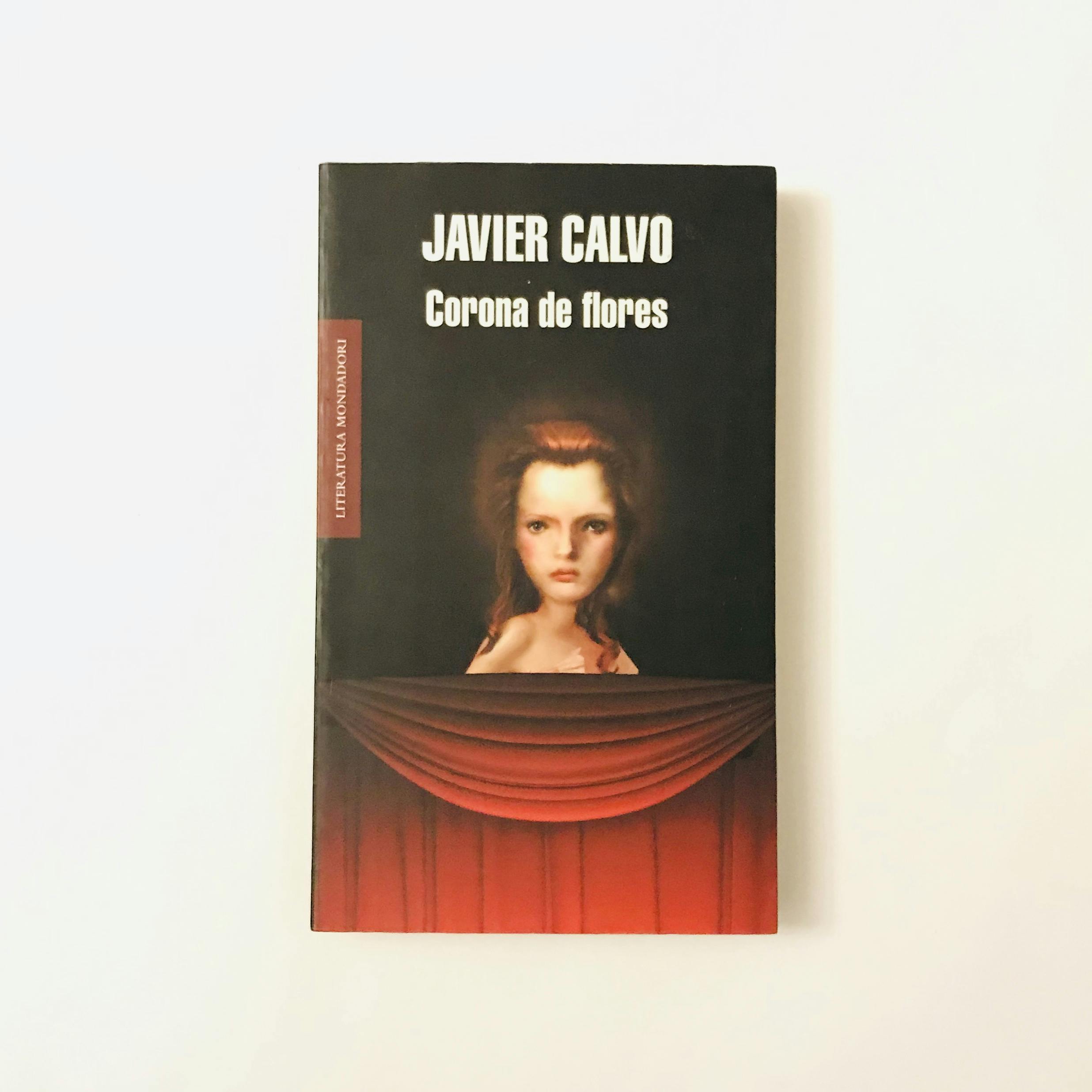 "CORONA DE FLORES", de Javier Calvo